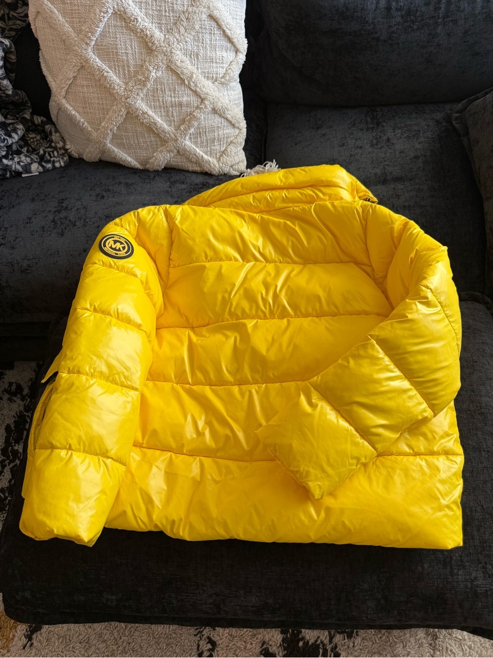 Michael Kors Women’s Yellow Puffer Jacket with Hood - Picture 3 of 4